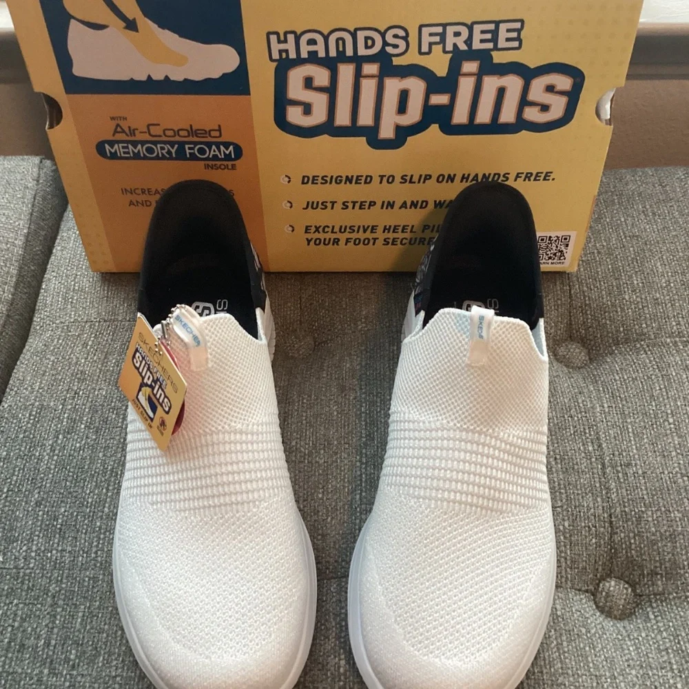Skechers Women's Slip-Ins: Ultra Flex 3.0 - Full Flight Casual Sneakers, 9.5 - Picture 2 of 10